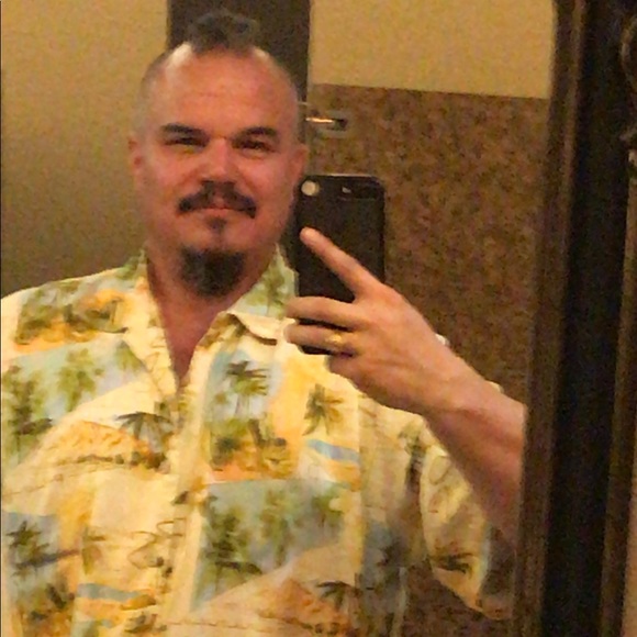 Meet your Posher, Guy - Picture 2 of 8